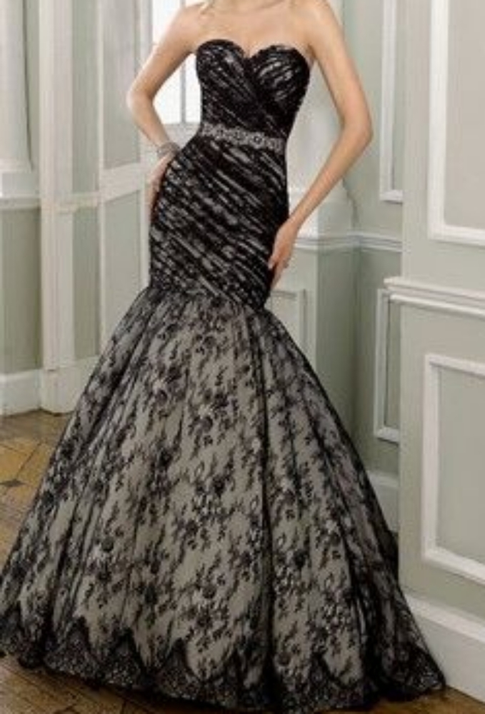 COPY - Morí Lee black lace dress